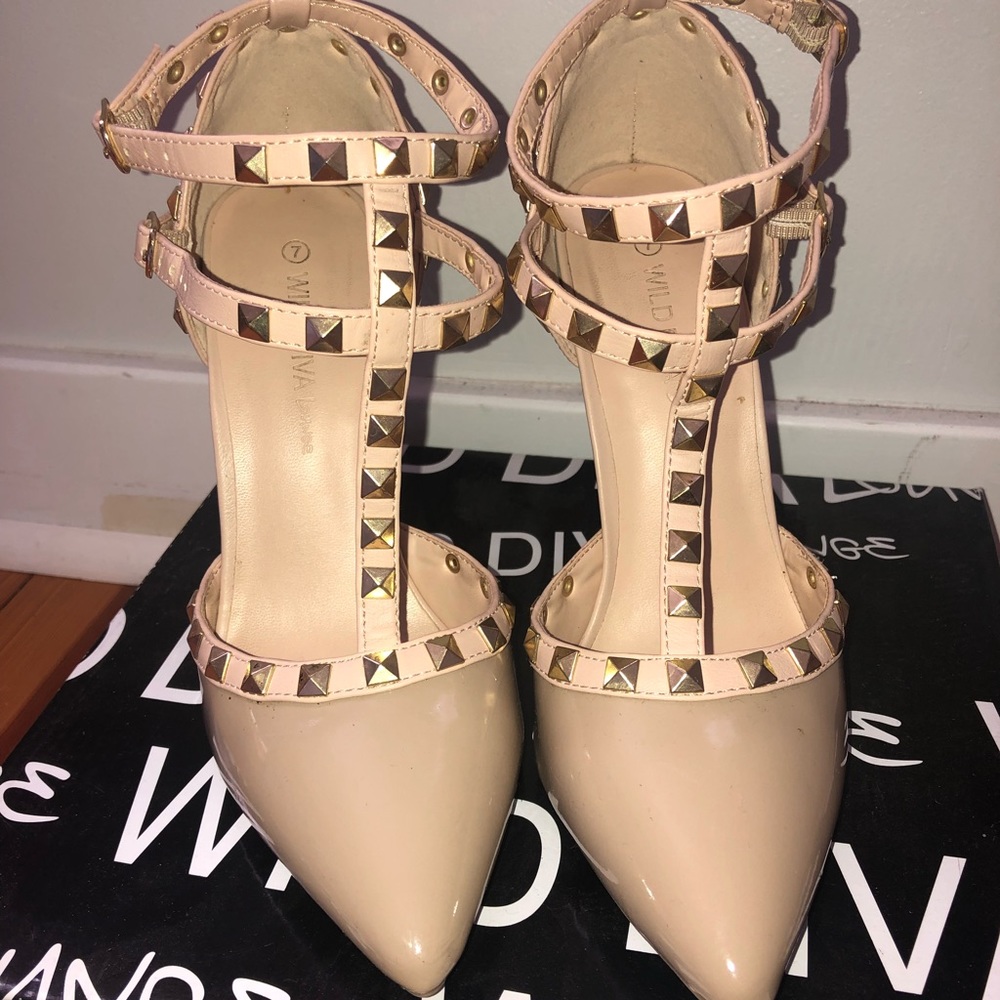 Size 7 US